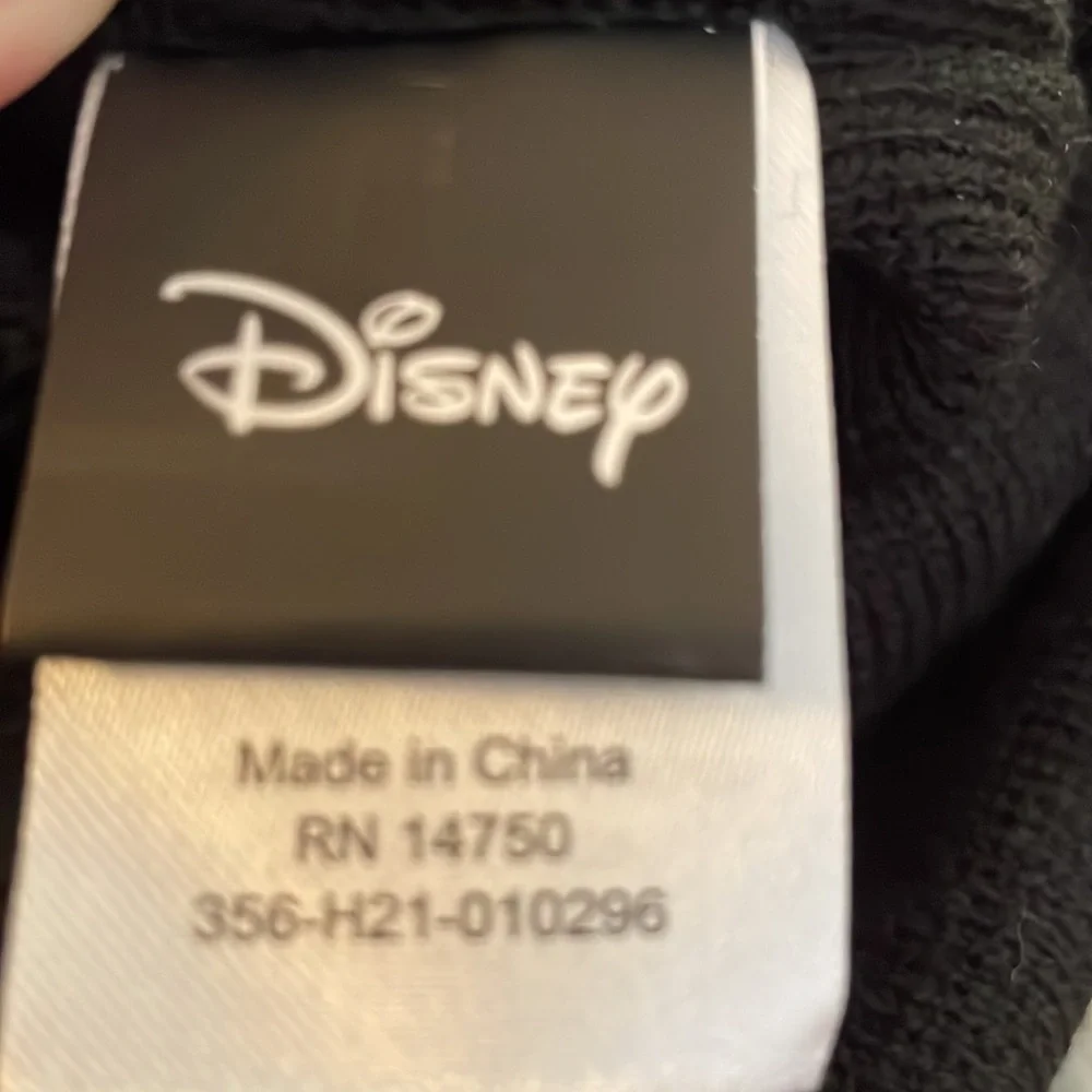 Disney Hat and Gloves NWT